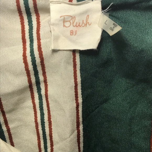 Off the shoulders crop top - Picture 3 of 5